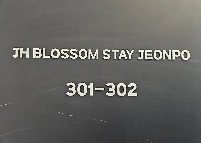 301jhblossomstayjeonpo Appartement Busan